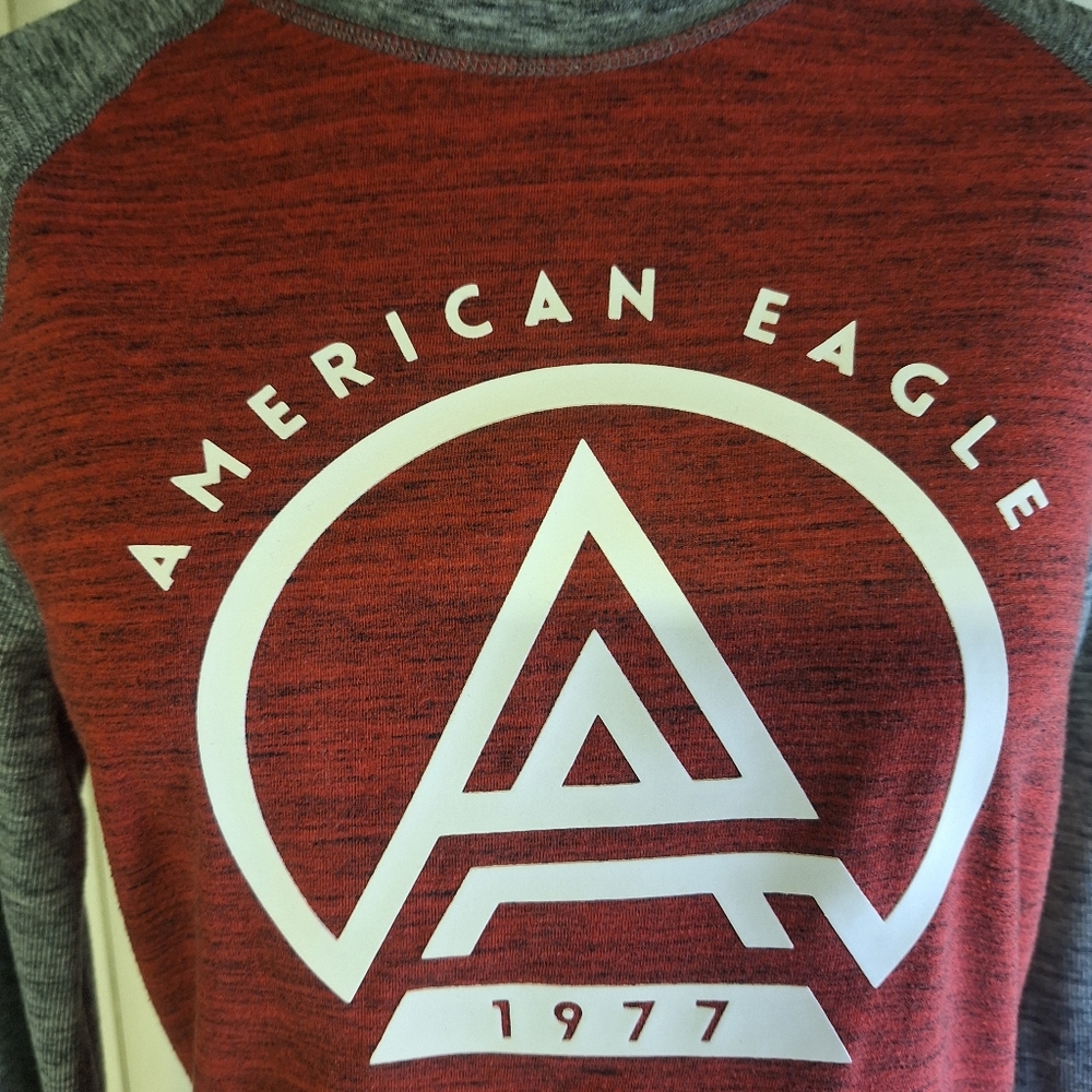 American Eagle Red & Grey Long Sleeved Shirt Size Small